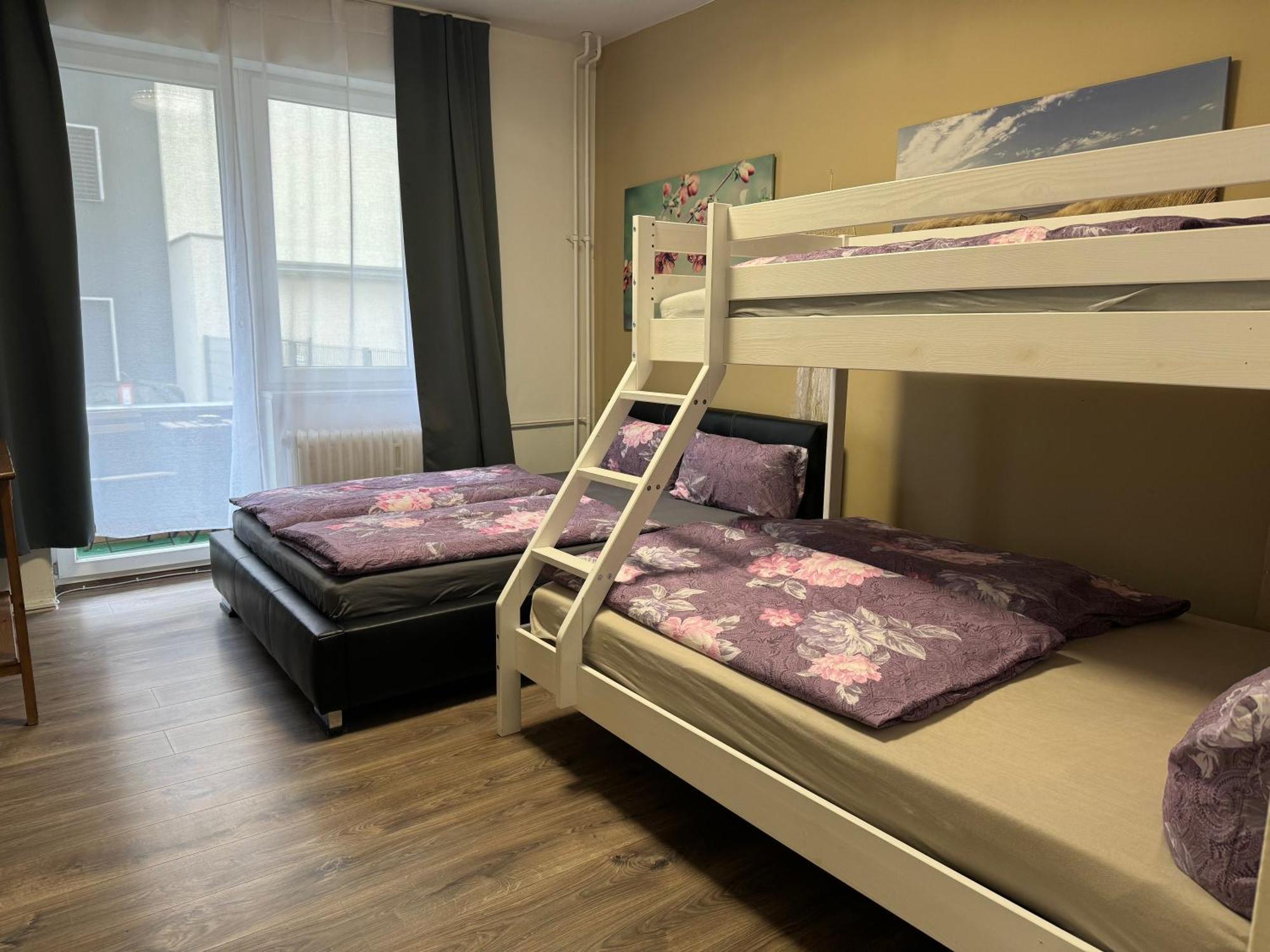 Berlin Pur - Wohnung Fuer Bis Zu 12 Personen Zewnętrze zdjęcie
